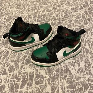 Air Jordan 1 Retro ‘Pine Green’